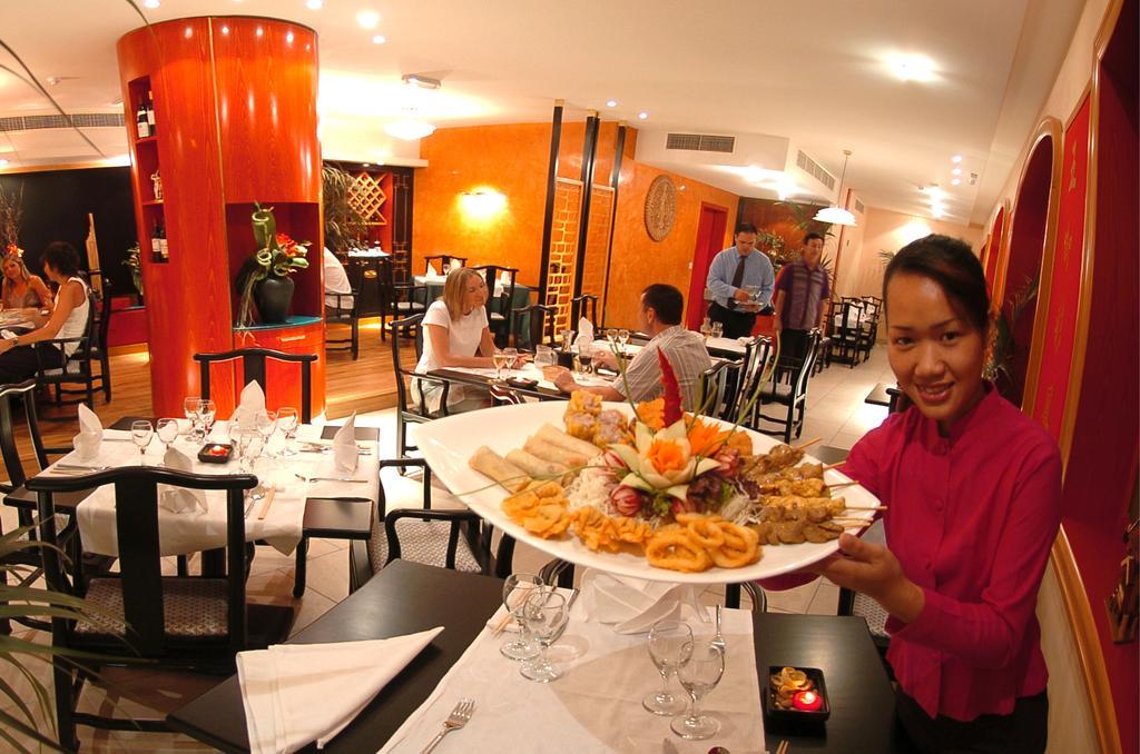 Fortina Spa Resort Слима Экстерьер фото A restaurant in Hanoi