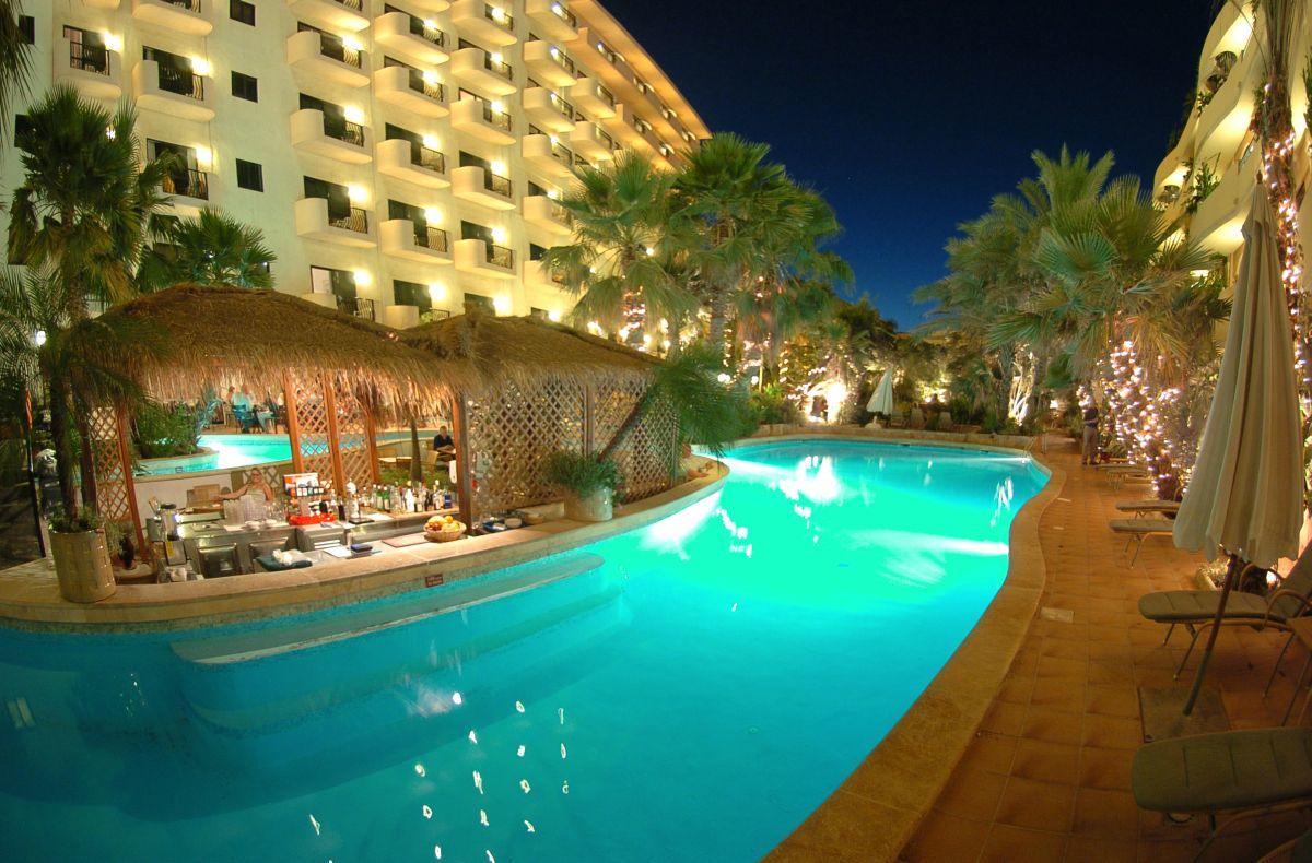 Fortina Spa Resort Слима Экстерьер фото The pool at the Hilton Sharm El Sheikh